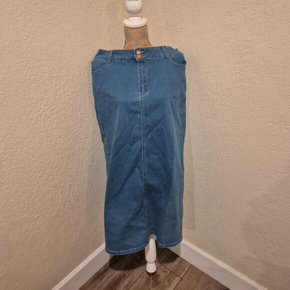 NWOT Stretchy Denim Skirt - Picture 1 of 3